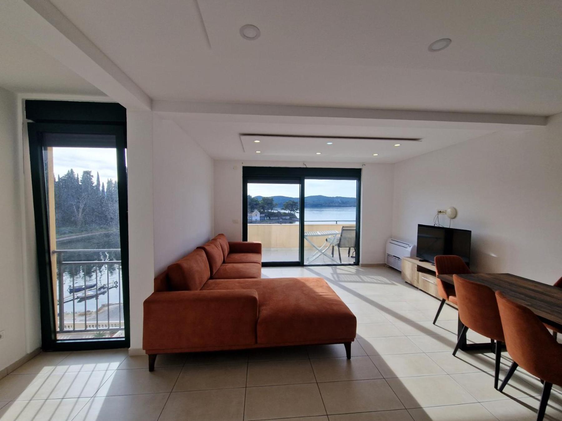 Tondo Lägenhet Tivat Exteriör bild