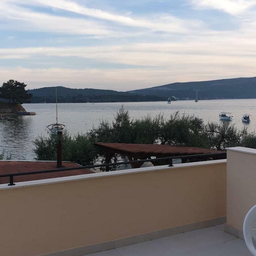 Tondo Lägenhet Tivat Rum bild